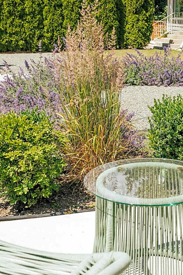 Naramata Courtyard Suites