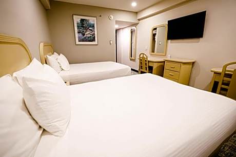 Double Room with 2 Double Beds - Non-Smoking