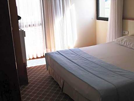 Standard Double or Twin Room with Garden View