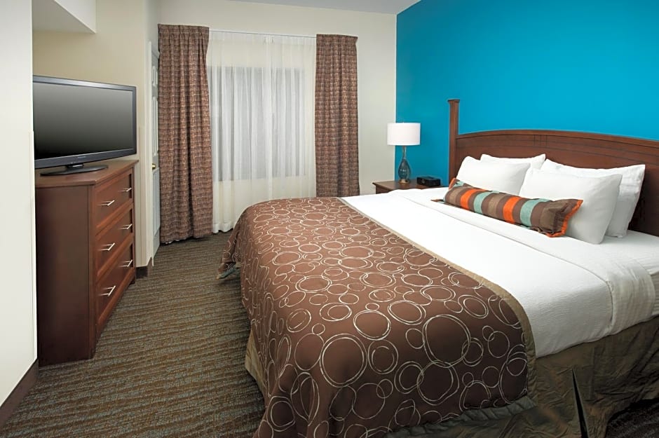 Staybridge Suites Baltimore BWI Airport, an IHG Hotel
