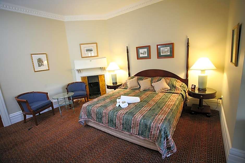 Darcy's Hotel