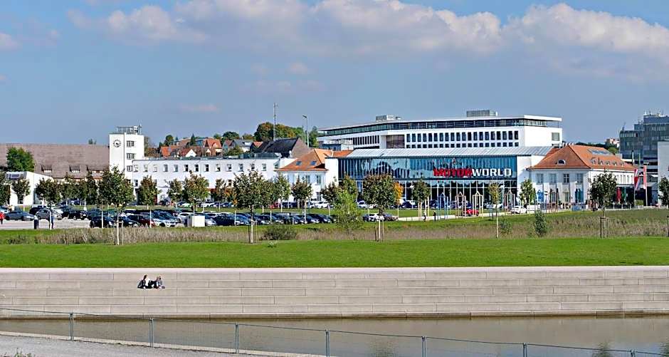 V8 HOTEL Motorworld Region Stuttgart