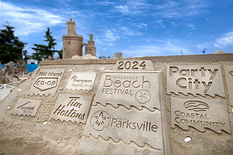 Coast Parksville Hotel