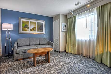 Suite-2 Queen Beds Non-Smoking Sofabed 2 Tvs Living Room Wet Bar Microwave Fridge Full Breakfast