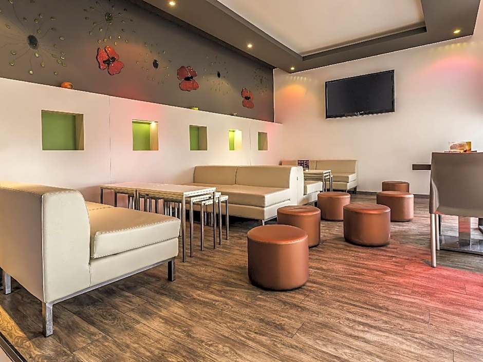 Ibis Oran Les Falaises