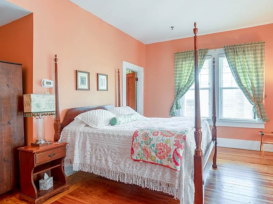 The Belmont Inn by OYO