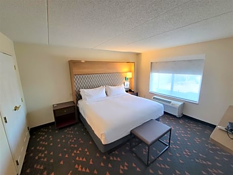 King Suite - Communication Accessible