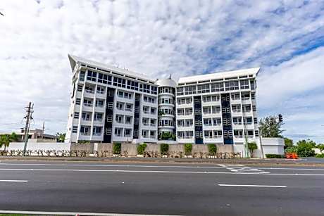 Comfort Inn & Suites Levittown