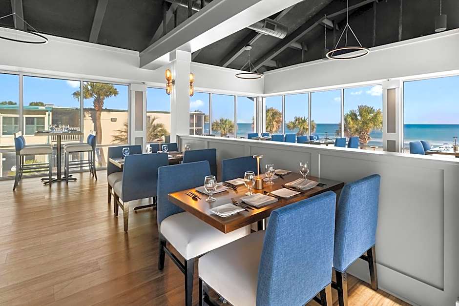 Oceanfront Litchfield Inn