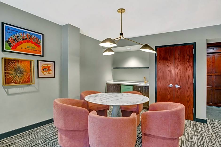 Hotel Indigo - Minneapolis Downtown By IHG