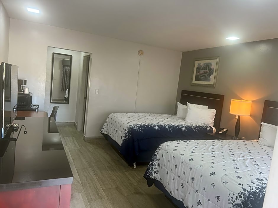 Flamingo Inn