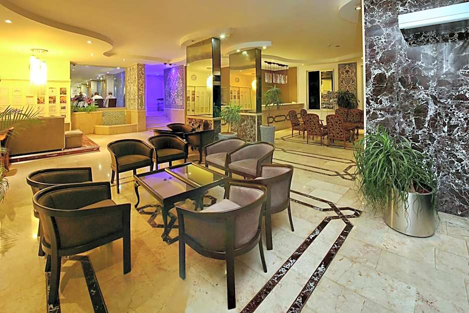 Kleopatra Celine Hotel