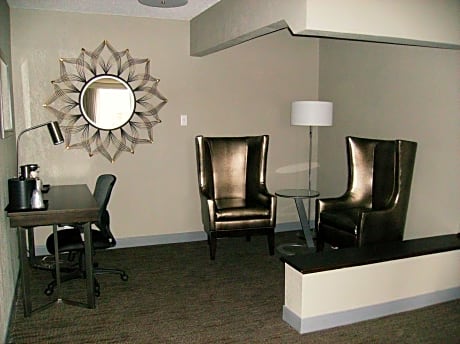 King Suite with Sofa Bed - Non-Smoking