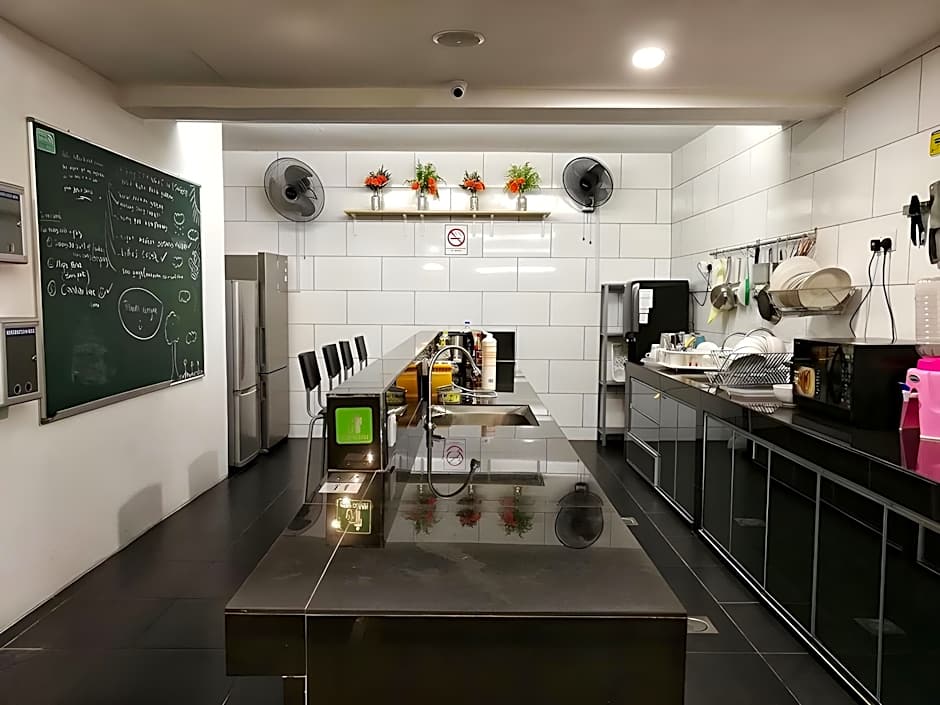 Beds In Garden Hostel