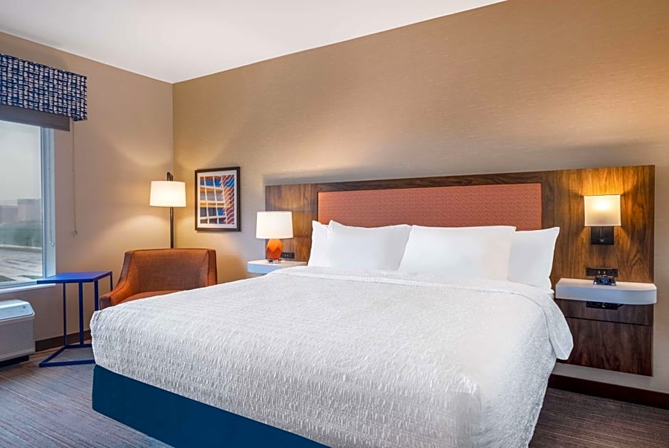 Hampton Inn By Hilton Kansas City Southeast, MO