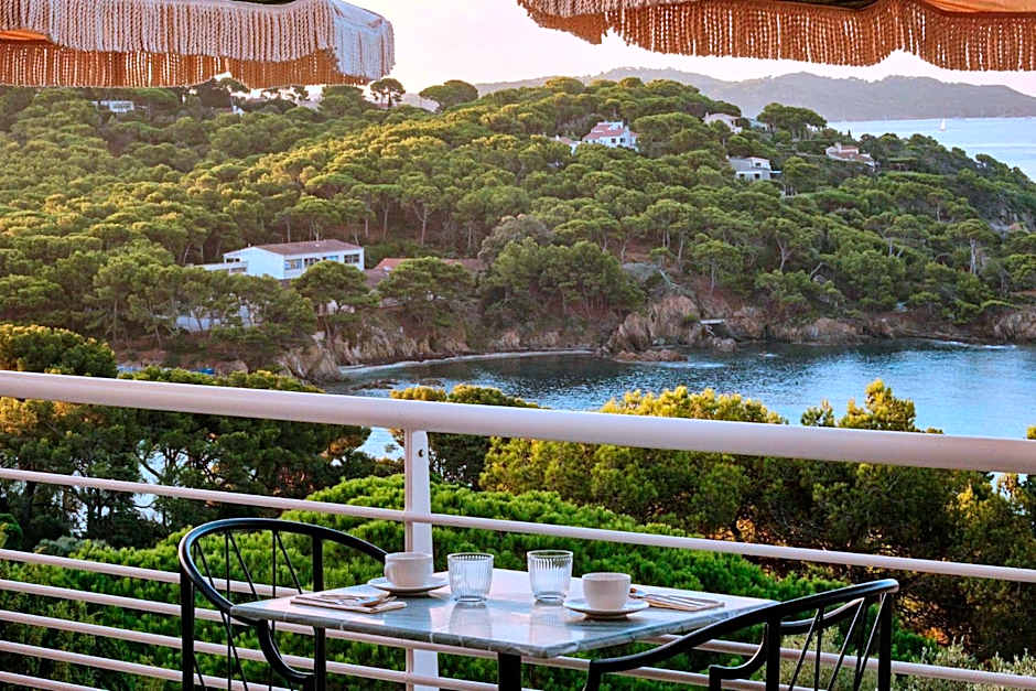 Hôtel Le Provençal - Rénové en 2025 - Bord de Mer