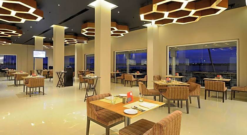 Hotel Naveen Lakeside