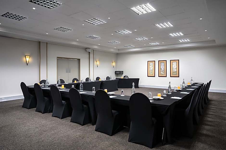 Protea Hotel by Marriott Karridene Beach