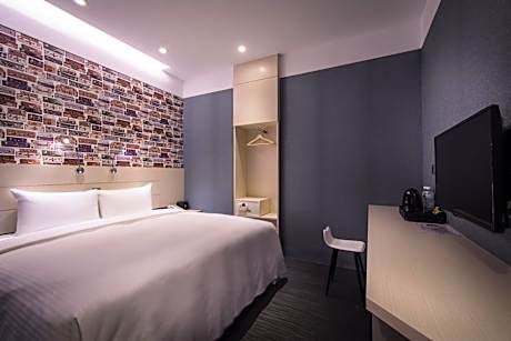 Standard Double Room - No Window