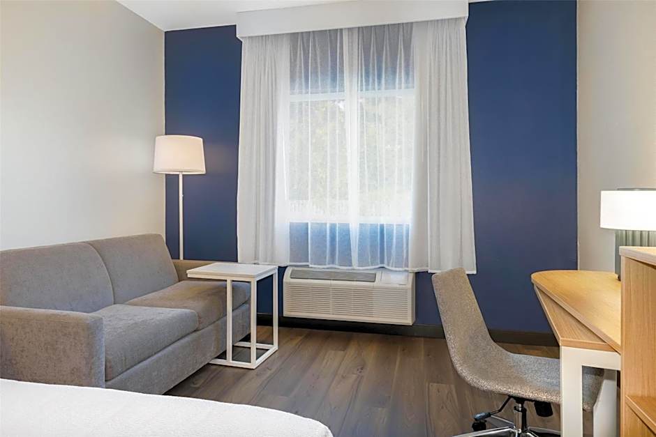 Spark by Hilton Wilmington Carolina Beach Rd