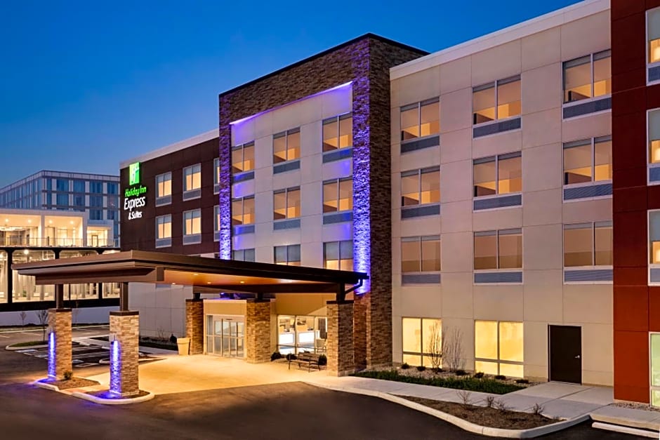 Holiday Inn Express & Suites Cincinnati NE - Red Bank Road