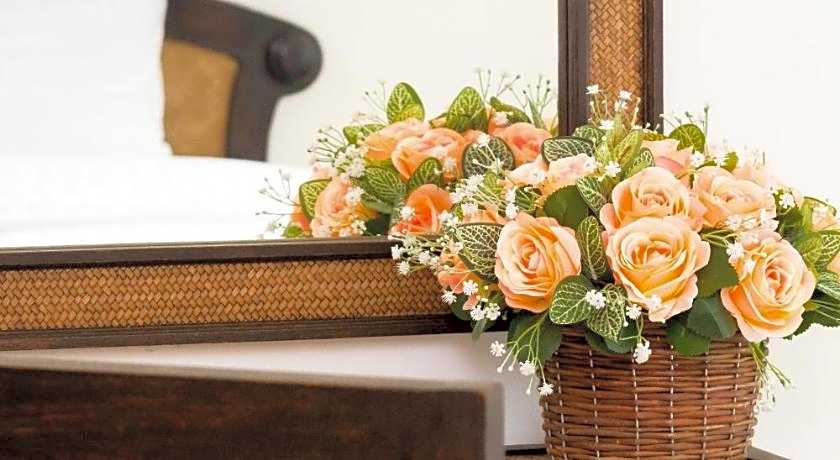 Takanta Place Aparthotel