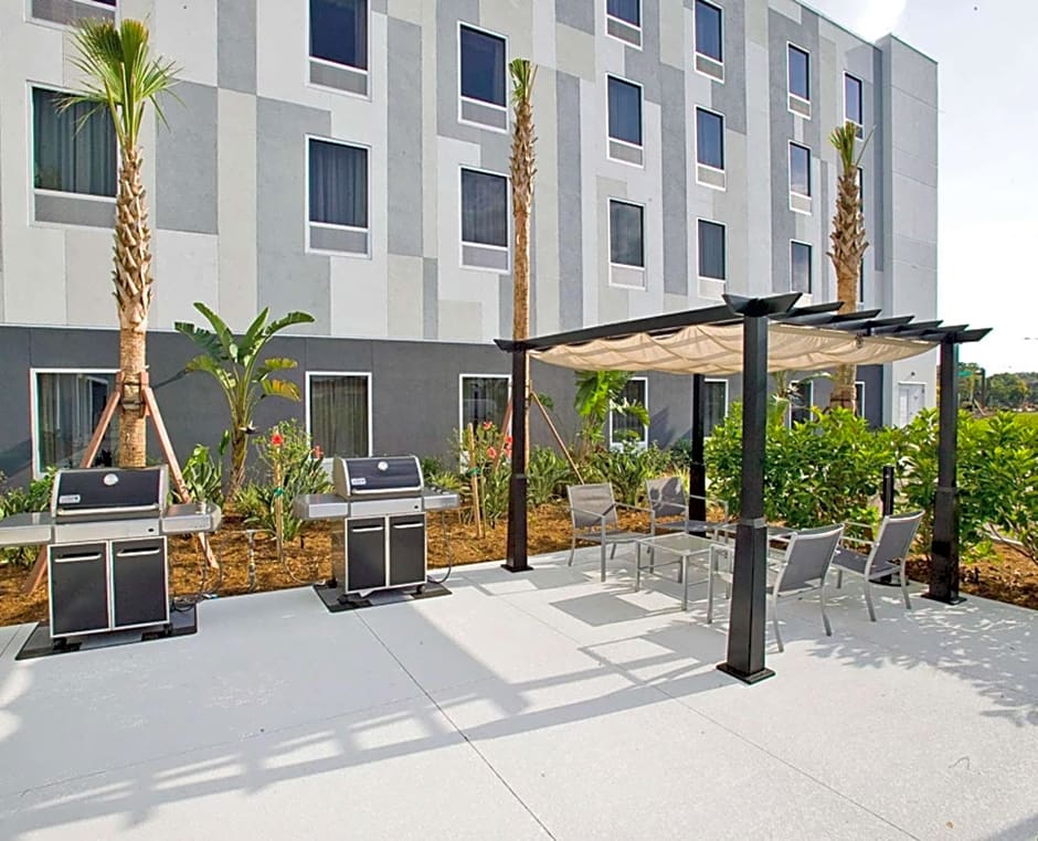 Hampton Inn By Hilton & Suites Sarasota/Bradenton-Airport