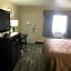 Quality Inn & Suites near Downtown Mesa