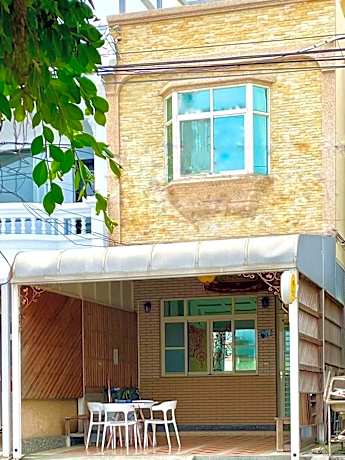 Small Ryukyu Loju sunrise Inn