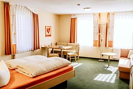 One-Bedroom Apartment (2 Adults)