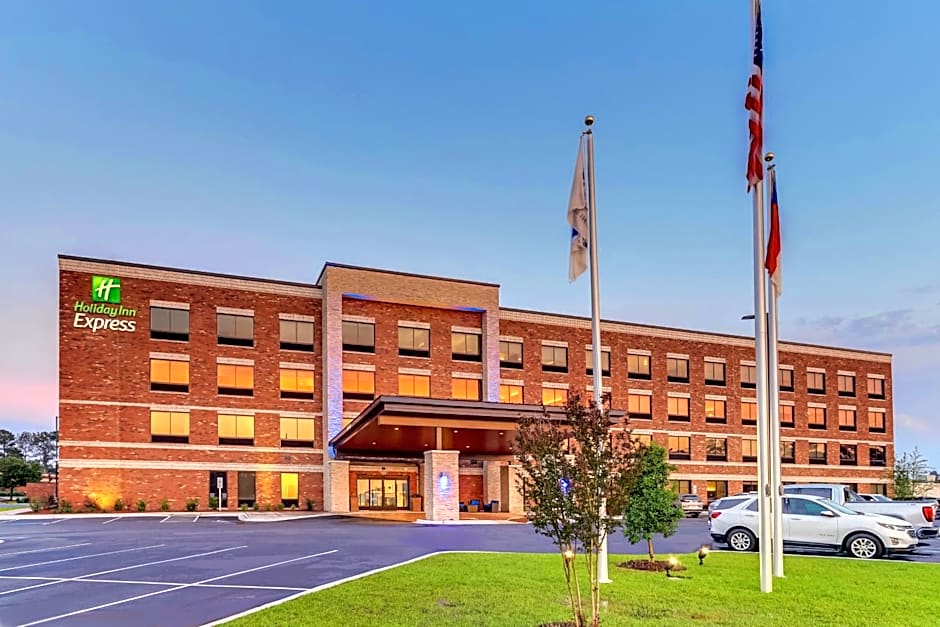 Holiday Inn Express Wilmington - Porters Neck By IHG