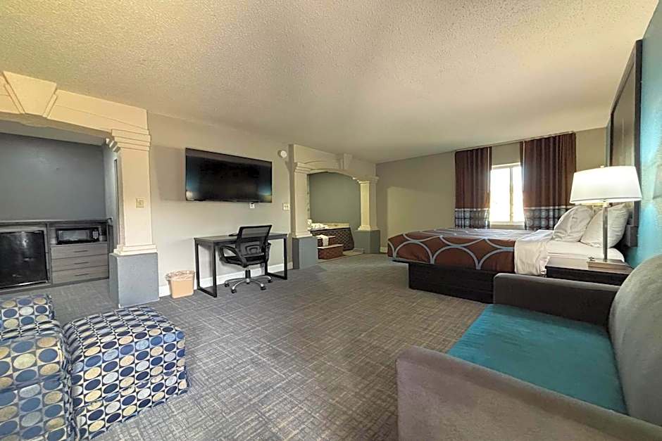 Super 8 by Wyndham Belleville St. Louis Area