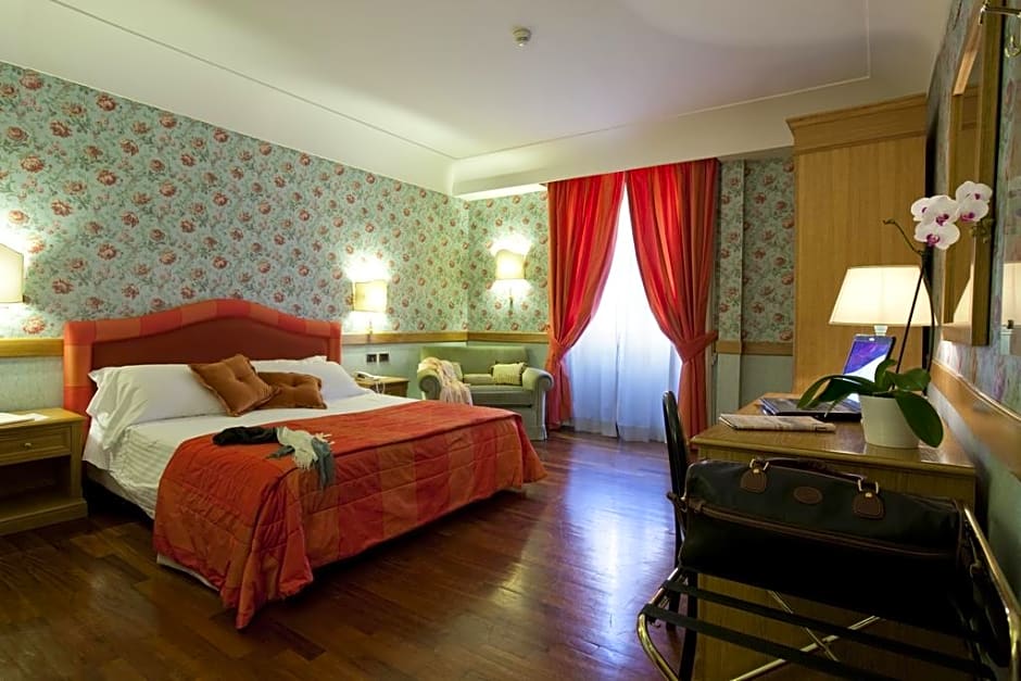 Hotel Diana