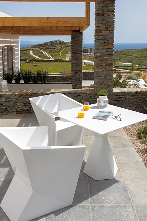 Elements Sifnos Boutique
