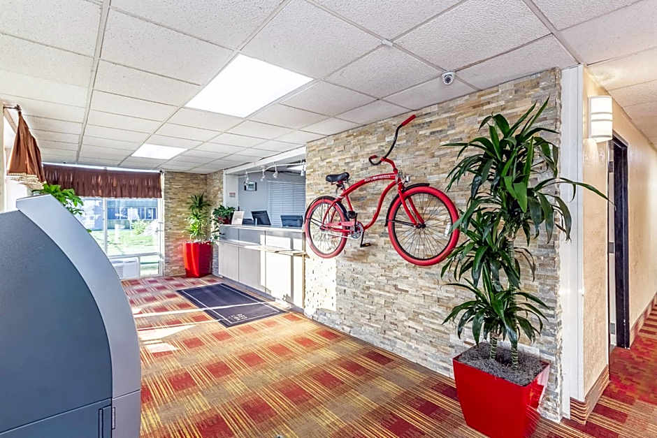 Countryside Suites Kansas City Independence I-70 East Sports Complex Hotel