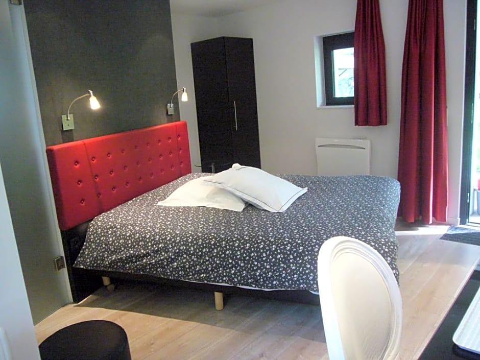 La Ferme Blanche, The Originals Relais