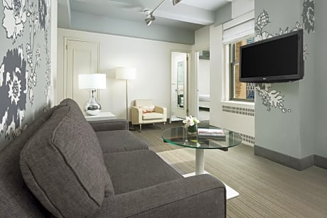One-Bedroom Suite Double Beds with Kitchen