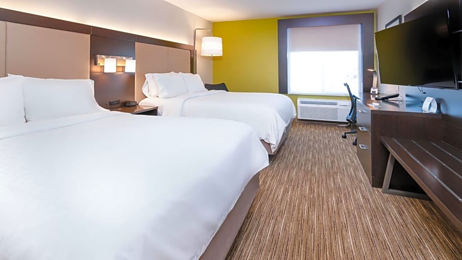 Holiday Inn Express Hotel And Suites Coon Rapids