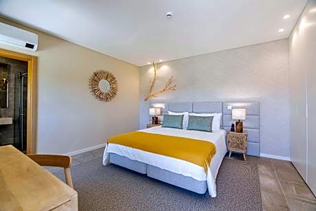 Family Two-Bedroom Apartment with View