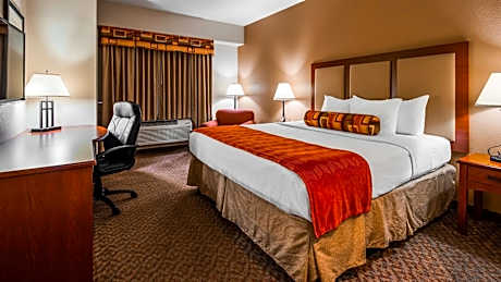 King Room with Mobility Accessible Tub