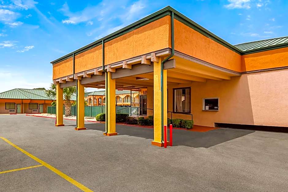 Econo Lodge Del Rio