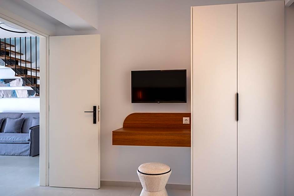 LIRIUM luxury suites