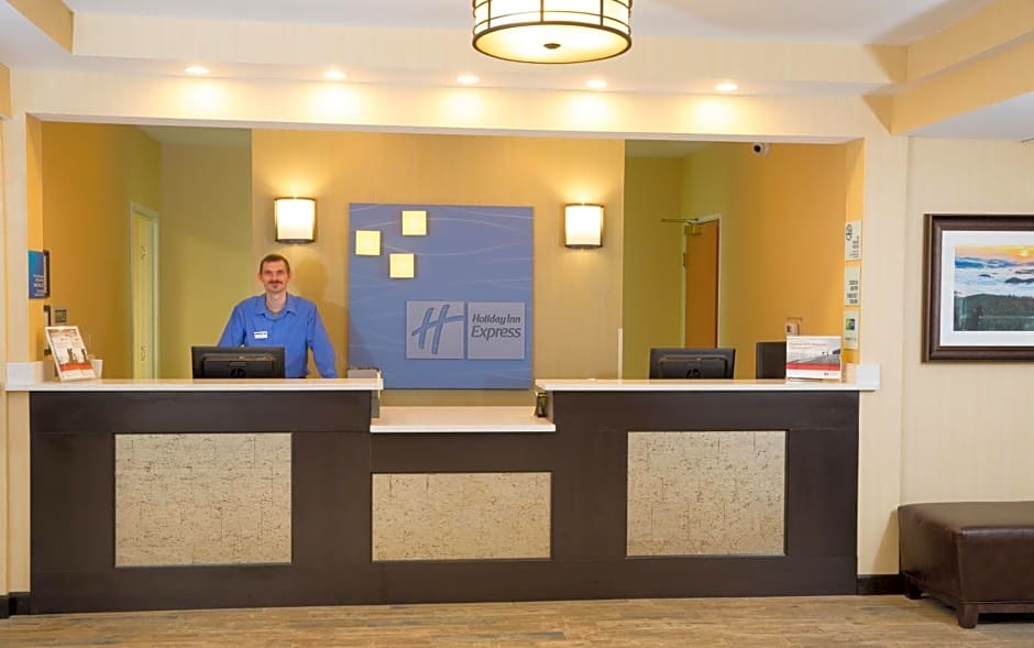 Holiday Inn Express Hotel & Suites Cherokee-Casino