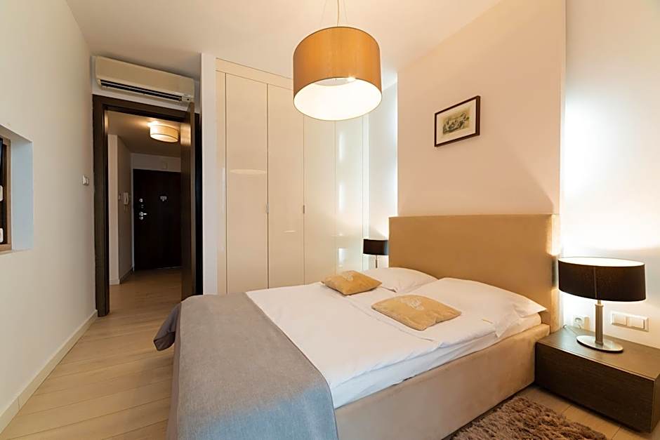 Platinum Towers E-Apartments