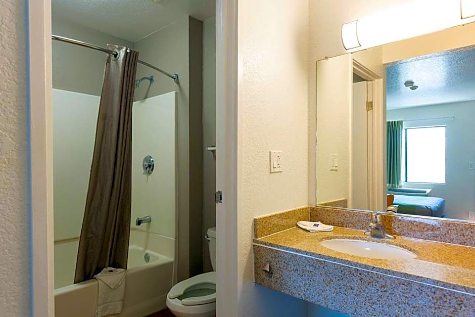 Motel 6-Camp Springs, DC - South Camp Springs