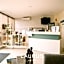 Laurus Hotel