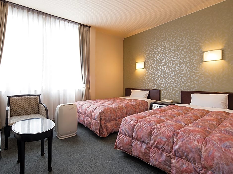 Kotohira River Side Hotel