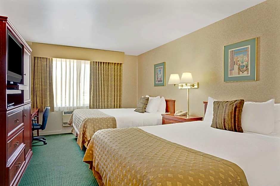 Ramada by Wyndham Draper