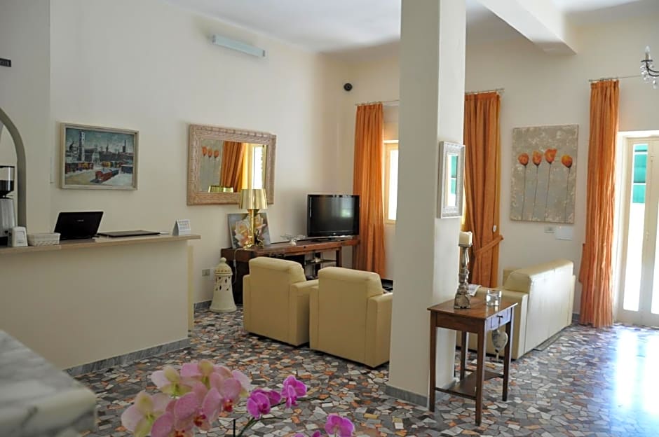 Hotel Verdesolemare