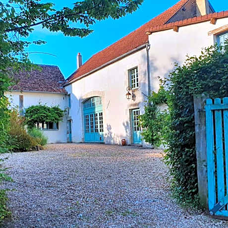 Ferme équestre & Chambres d'hôtes Gateau Stables proche Guédelon